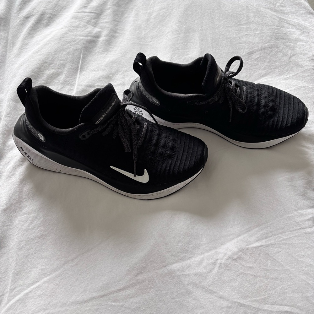 Nike Black and White Running Shoes